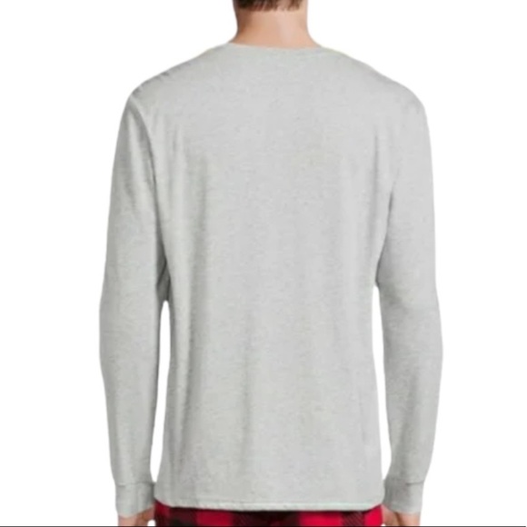 Holiday Time Size M Gray Long Sleeve Tee with Appliqué Penguin & Tree - Picture 4 of 4